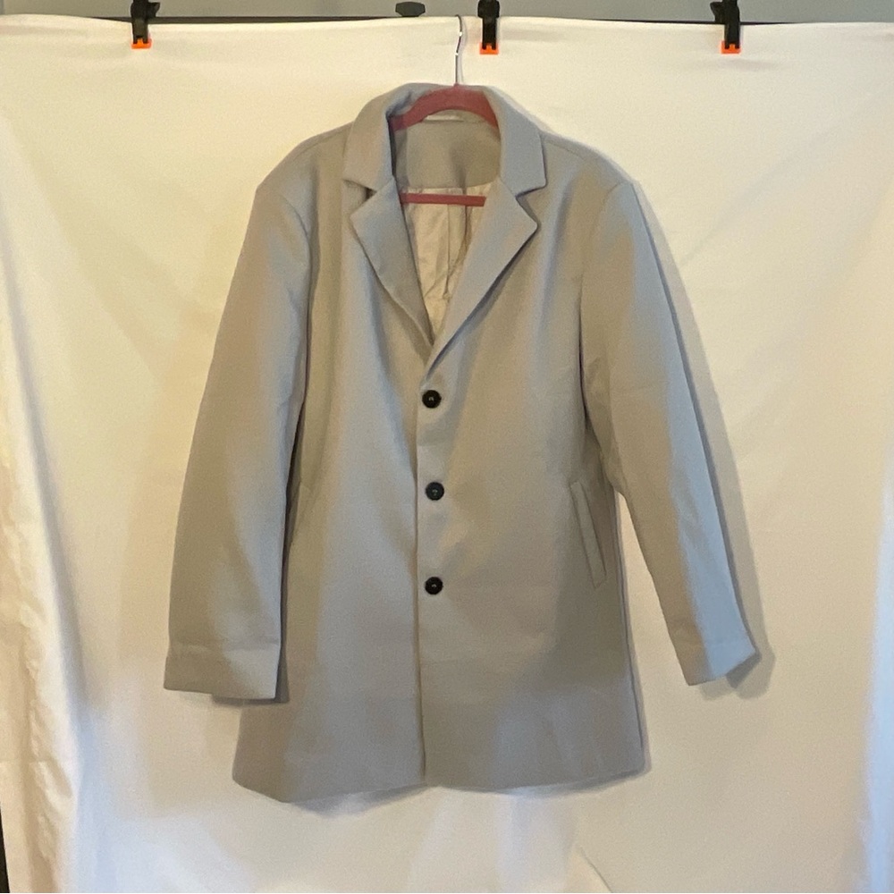 New XXL Stylish Gray Coat with Black Buttons